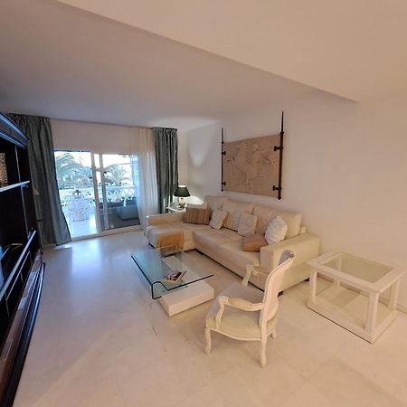 Luminous Apartment In Playas Del Duque , Puerto Banus By Holidays & Home Марбеля Екстериор снимка
