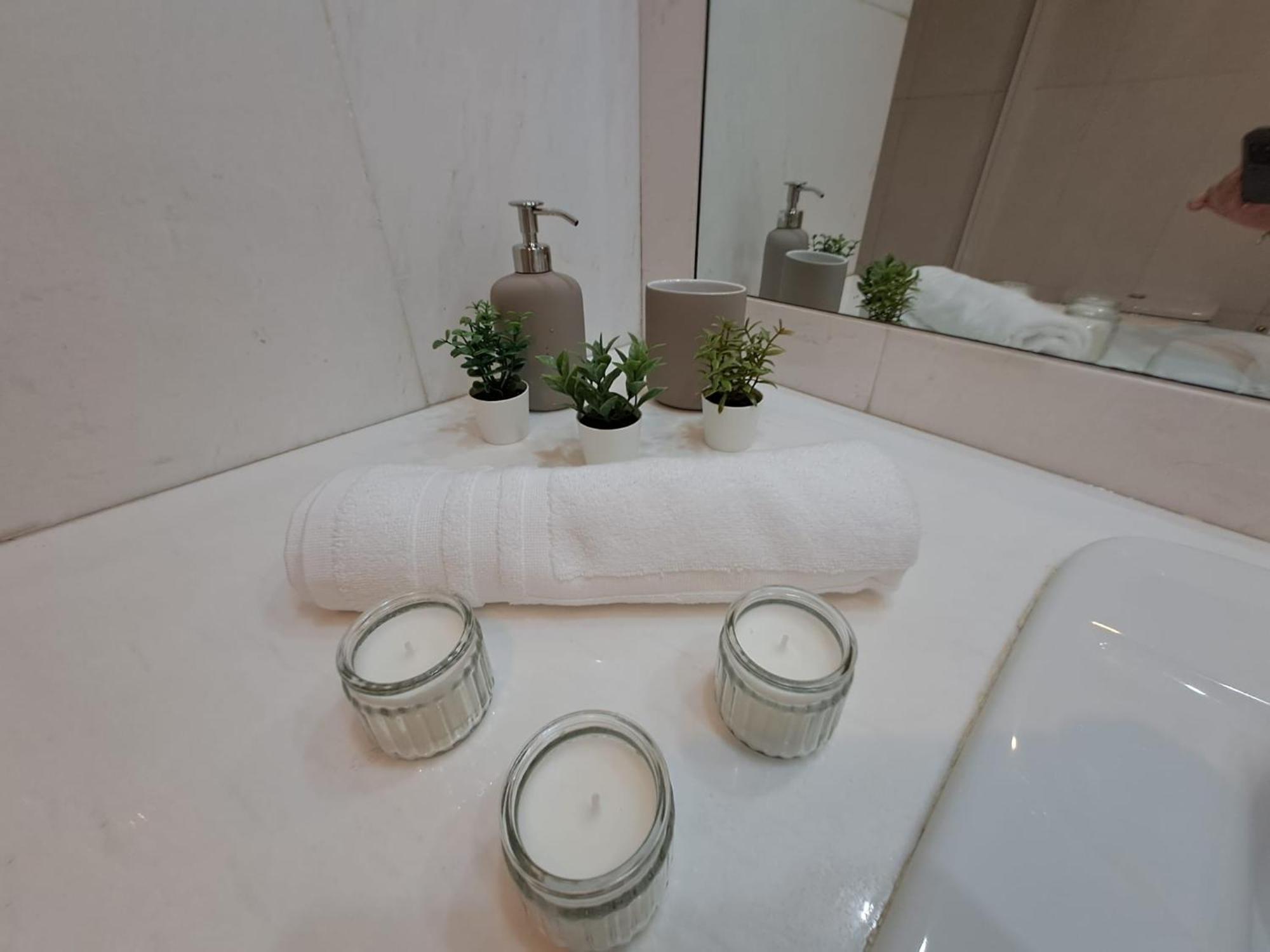 Luminous Apartment In Playas Del Duque , Puerto Banus By Holidays & Home Марбеля Екстериор снимка