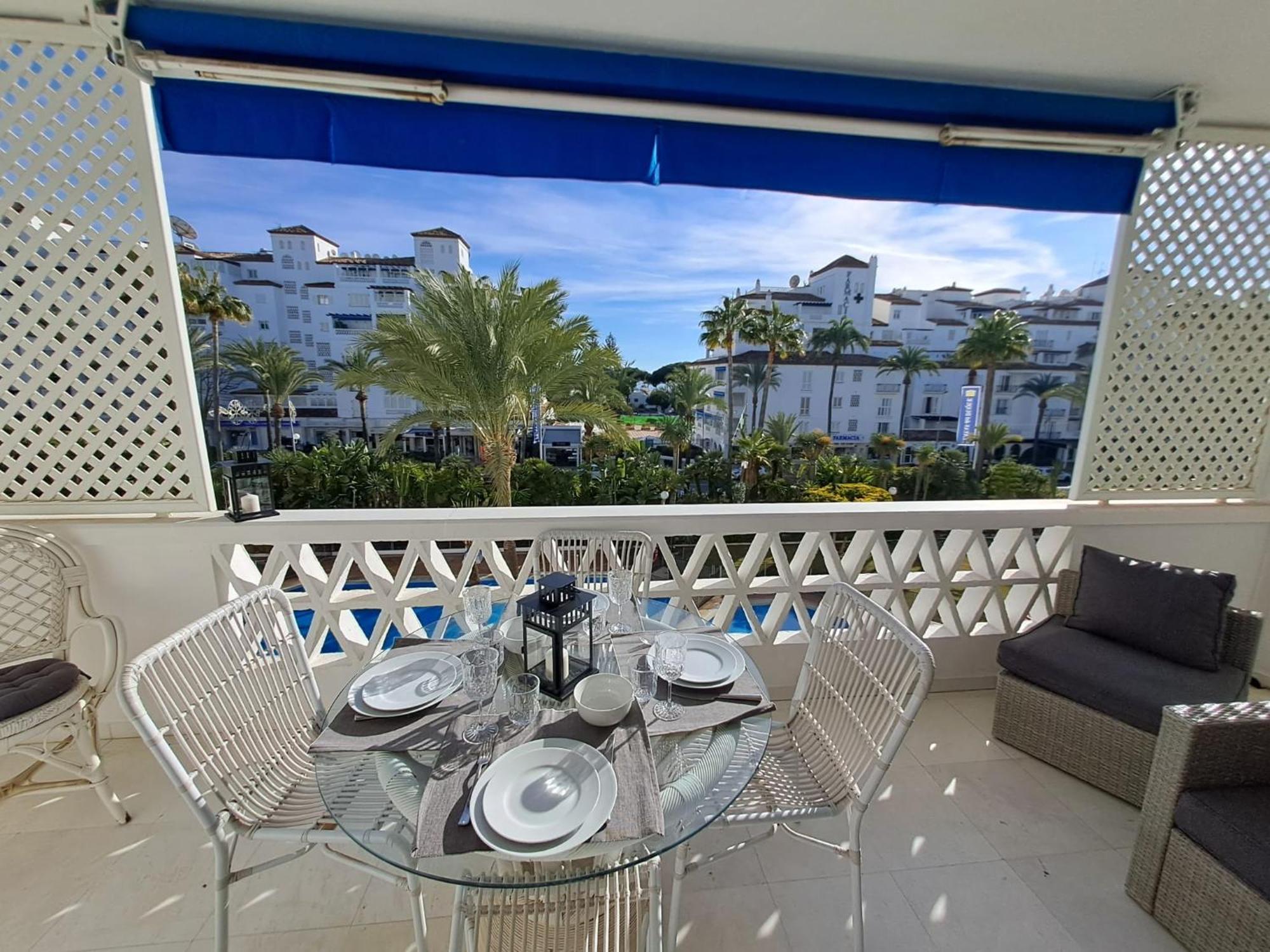 Luminous Apartment In Playas Del Duque , Puerto Banus By Holidays & Home Марбеля Екстериор снимка